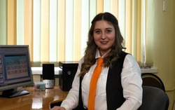 Губкинский учитель Анастасия Гришанкова получила премию за достижения в педагогической деятельности