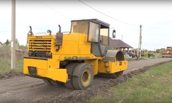 Михаил Лобазнов сообщил о продолжении работ по ремонту автодорог в Губкинском горокруге 