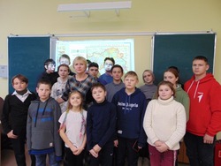Юные жители села Богословка посетили лекцию «Белгородская область на карте России» 