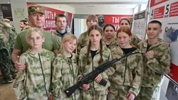 Команда Боброводворской школы «Бобры-26» представляла Губкинский городской округ на «Зарнице»
