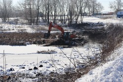 Расчистка пруда началась в селе Никаноровка Губкинского горокруга 