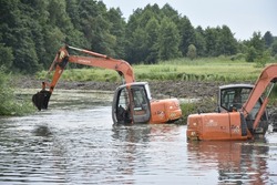 Второй этап очистки реки Корочка начался в Губкинском горокруге 