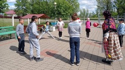 Культработники села Ивановка губкинской территории провели программу «Как у наших ворот» 