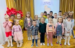 Троицкие культработники губкинского территории провели час доброты