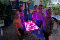 Арт-студия «Сказка из песка» открылась в ЦКР посёлка Троицкий губкинской территории 