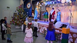 Сергиевские культработники губкинской территории организовали новогоднее торжество