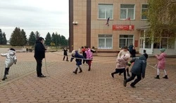 Истобнянские культработники губкинской территории провели патриотическую игру «Зарница»