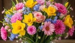 Михаил Лобазнов и Галина Колесникова поздравили губкинских культработников с праздником