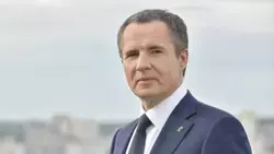 Вячеслав Гладков поздравил женщин с  8 Марта