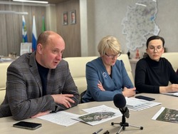 Министр культуры Белгородской области Константин Курганский посетил Губкинский горокруг 
