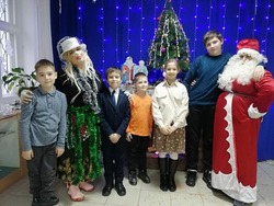 Новогодний маршрут «Здравствуй, зимушка-зима!» прошёл в библиотеке села Скородное 