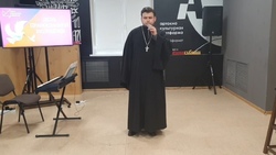 Сотрудники Губкинского ЦМИ провели онлайн-концерт в День православной молодёжи