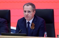 Вячеслав Гладков поздравил белгородцев с Днём Победы 