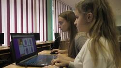 Проект «Цифровой вектор» продолжает реализацию в школах Губкинского городского округа