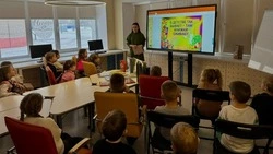 Юные читатели посёлка Троицкий окунулись в мир удивительных сказочных историй