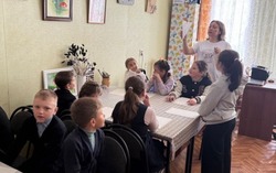 Мастер-класс «Сказка своими руками» прошёл в ЦКР посёлка Троицкий губкинской территории 