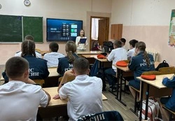 Культработники села Бобровы Дворы провели беседу «Беслан - боль и скорбь всей планеты»