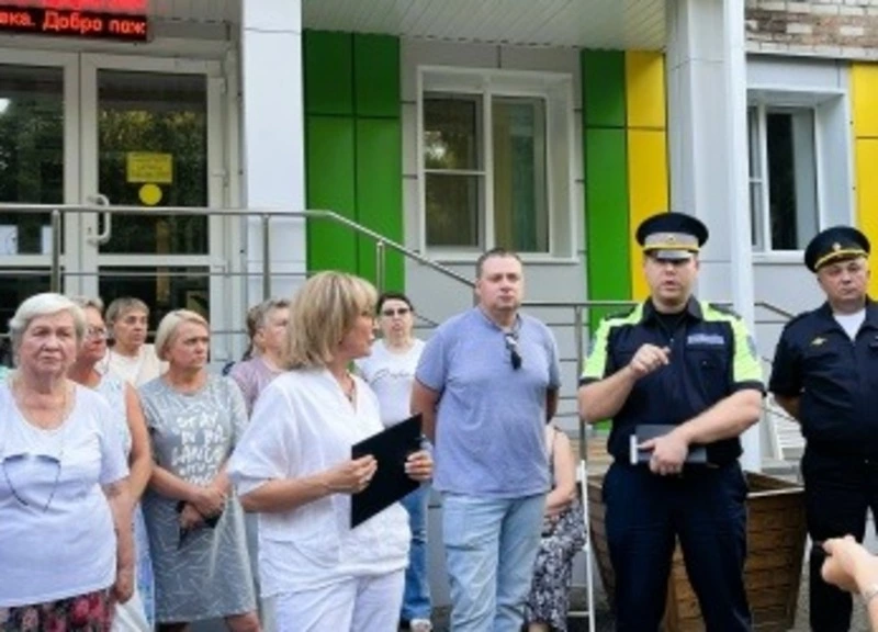 Галина Колесникова встретилась с жителями улицы Чайковского