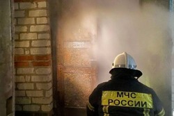Мужчина пострадал при пожаре в Губкине на улице 2-я Академическая