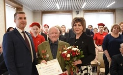 Церемония присвоения звания «Почётный гражданин» ветеранам войны прошла в Губкине