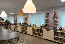 Выставка «От книги к творчеству» открылась в Губкинской Центральной детской библиотеке