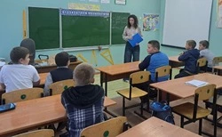 Культработники села Сапрыкино напомнили детям о важности соблюдения ПДД 