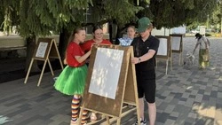 Специалисты ЦКР посёлка Троицкий организовали для юных жителей настоящий праздник творчества