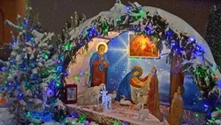 Василий Голиков и Галина Колесникова поздравили губкинцев со светлым праздником Рождества Христова