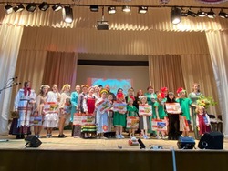 Жители села Бобровы Дворы посетили спектакль по мотивам народной сказки «Гуси-лебеди»
