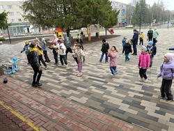 Спортивная эстафета «Весне физкульт-ура!»прошла в посёлке Троицкий губкинской территории