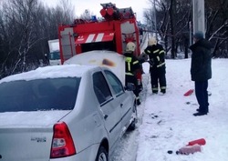 Машина загорелась в Губкине 