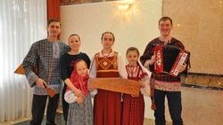 Конкурс исполнителей народной песни «Золотые купола» прошёл в Губкине