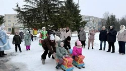 Троицкие культработники пригласили жителей отправиться в увлекательное праздничное приключение