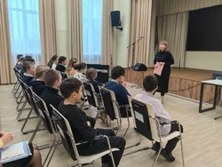 Беседа о противодействии коррупции прошла в селе Сергиевка губкинской территории 