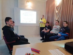 Школьники села Вислая Дубрава узнали о своих правах в рамках информационного часа
