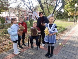 Юные жители села Богословка губкинской территории посетили познавательную беседу «Осенины»