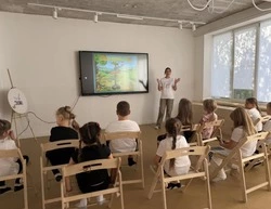 Троицкие культработники организовали творческую встречу «Сказки разных народов: чему они учат»