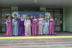 Жители и гости посёлка Троицкий губкинской территории посетили программу «Счастливы вместе»