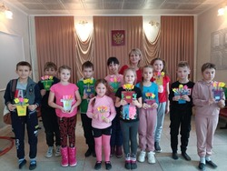 Юные жители села Вислая Дубрава приняли участие в мероприятиях к Международному женскому дню