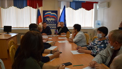 Сторонники партии «Единая Россия» поддержали акцию «Школа здоровья» в Губкине