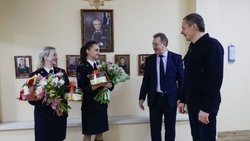 Вячеслав Гладков поздравил женщин оперативных служб с 8 Марта 