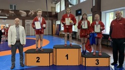 Губкинские спортсменки стали призёрами межрегионального турнира по самбо 