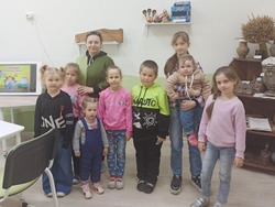 Юные жители села Сергиевка приняли участие в программе «Страна дорожных знаков»