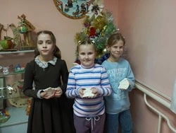 Мастер-класс по лепке из глины «Пряничный домик» прошёл в Губкине