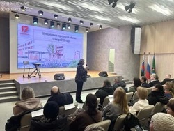 Губкинские власти организовали тематическое родительское собрание