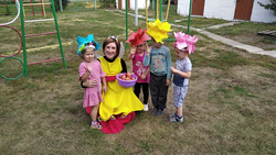 Сергиевские культработники устроили праздник для воспитанников детского сада