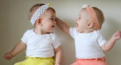 87 пар двойняшек родились в Белгородской области с начала года 