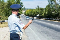 Губкинские автоинспекторы усилят контроль за соблюдением ПДД перед летними каникулами 