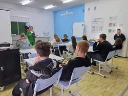 Культработники села Сапрыкино губкинской территории провели беседу «Лестница доверия»