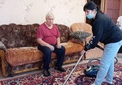 Мобильная бригада для помощи пенсионерам продолжила работать в Губкинском горокруге 